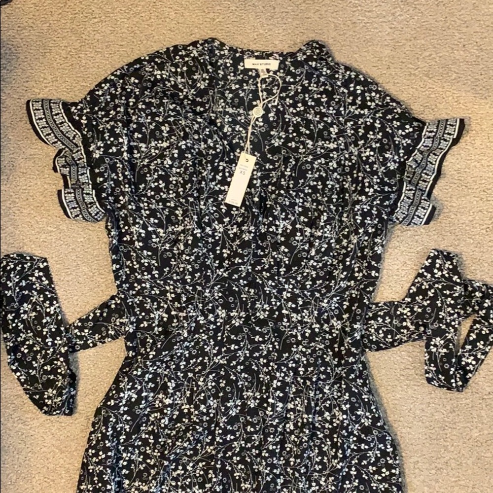 Max Studio / Black Floral Midi Dress NWT - Picture 2 of 4